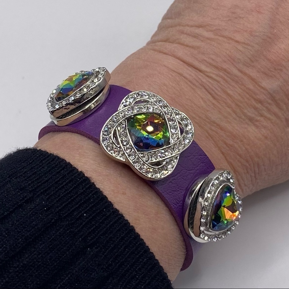 Snap Jewelry Purple Leather Bracelet with 3 Stunning Multicolored Ginger Snaps!
